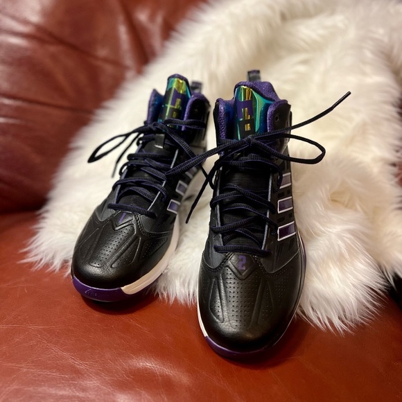Dwight Howard D Light Basketball Sneakers Purple and Black w/ Iridescent Tongue - Picture 2 of 10